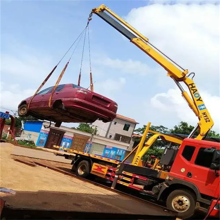 毕节吊车救援小汽车怎么吊