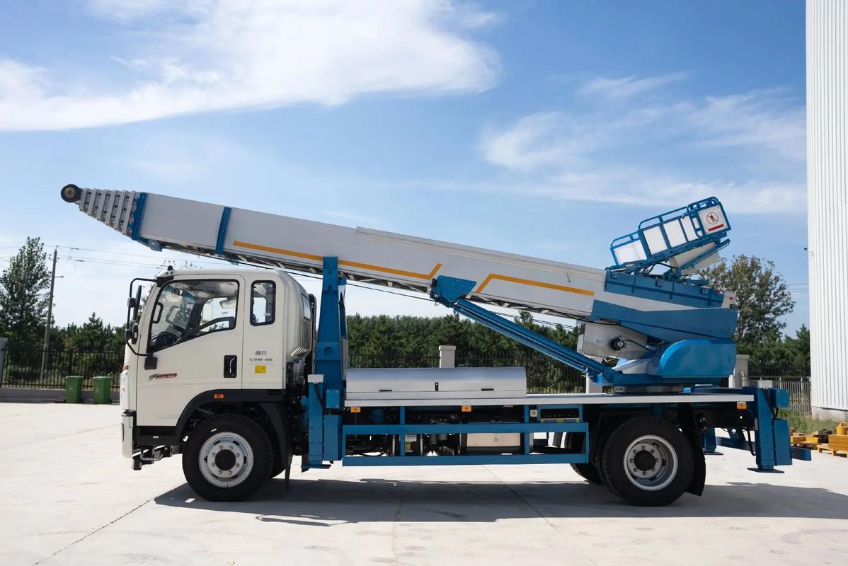 毕节云梯上料车租赁费用